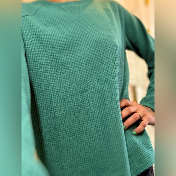 💫NWT Cat&Jack Girl’s Longsleeve Green Pull-over - Picture 2 of 8